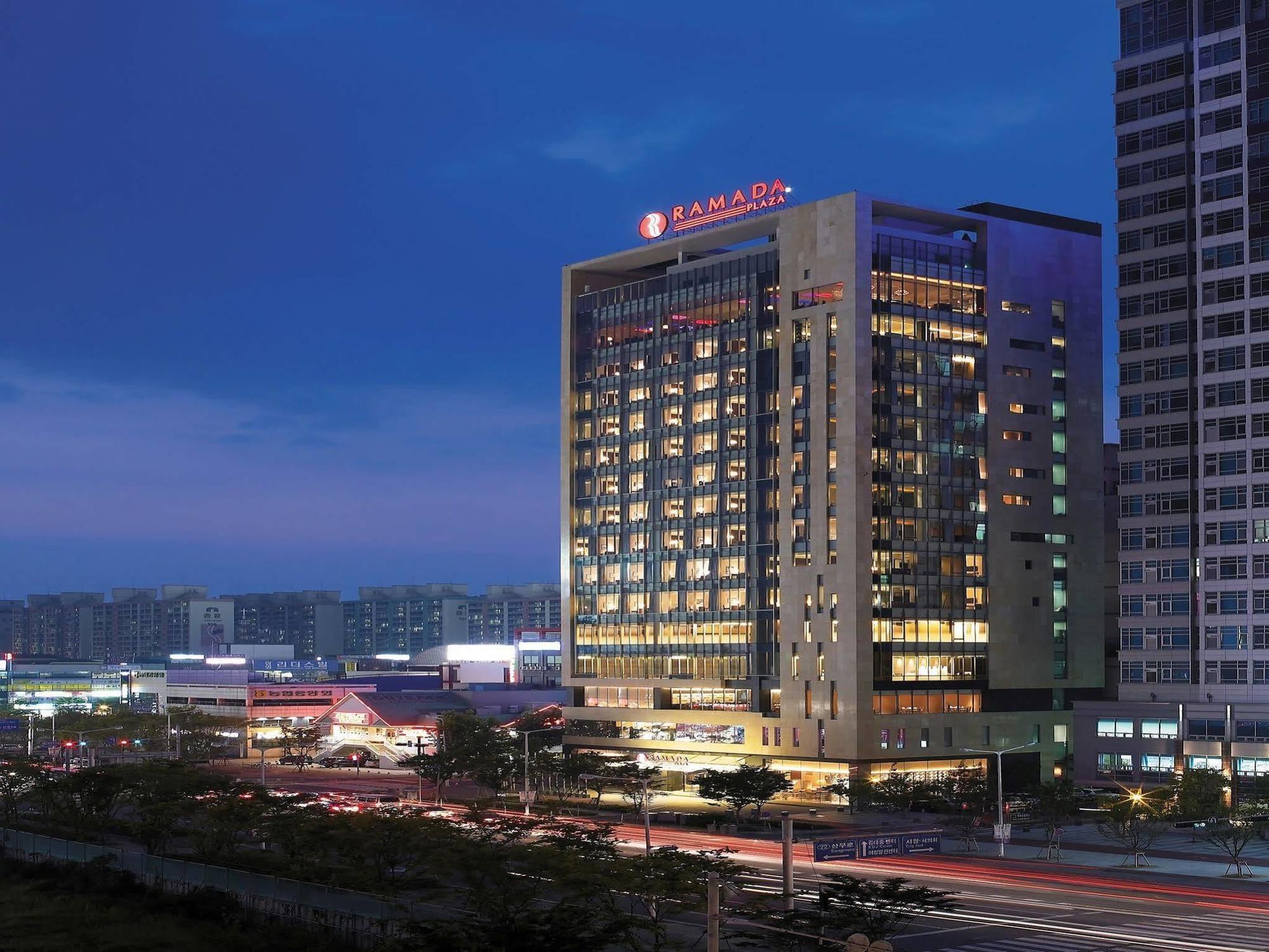 Ramada Plaza By Wyndham Gwangju Hotel Gwangju Metropolitan City Exterior foto