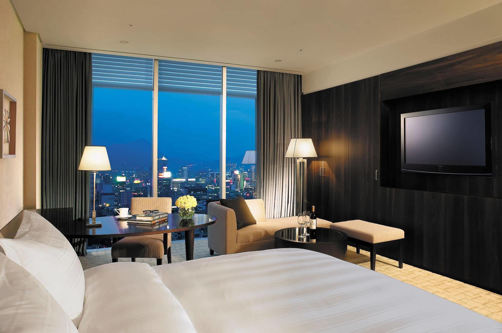 Ramada Plaza By Wyndham Gwangju Hotel Gwangju Metropolitan City Exterior foto